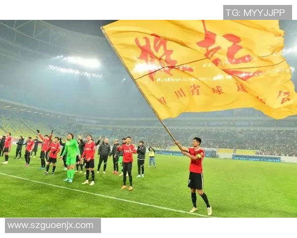 成都足球队比赛经验引发热议球迷对战术选择和球员表现展开激烈讨论 成都足球队比赛经验引发热议球迷对战术选择和球员表现展开激烈讨论